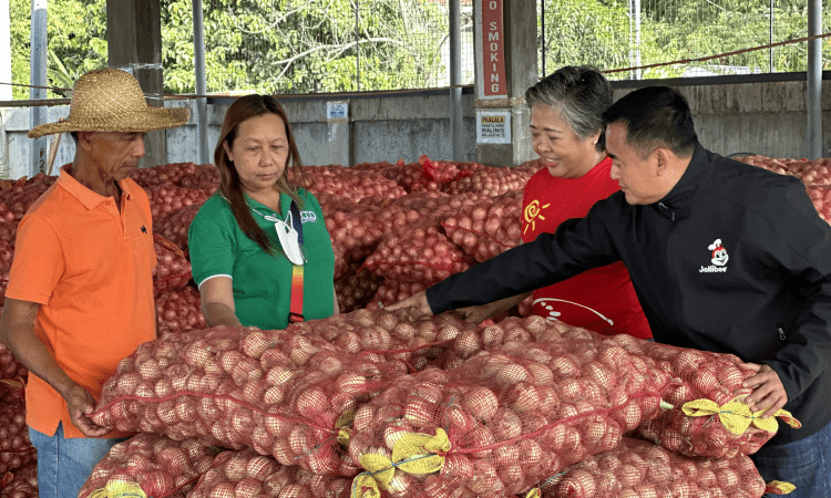 Jollibee Group Given Two ESG Business Awards for Farmer Entrepreneurship Program